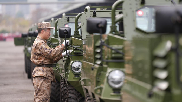 北京澳瑞特军警越障训练设备安装落地筑牢实战化训练根基(图1) 北京澳瑞特军警越障训练设备安装落地筑牢实战化训练根基
