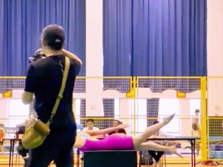 现代竞技跳水始于20世纪初哪一年女子跳水被列为正式比赛项目（）