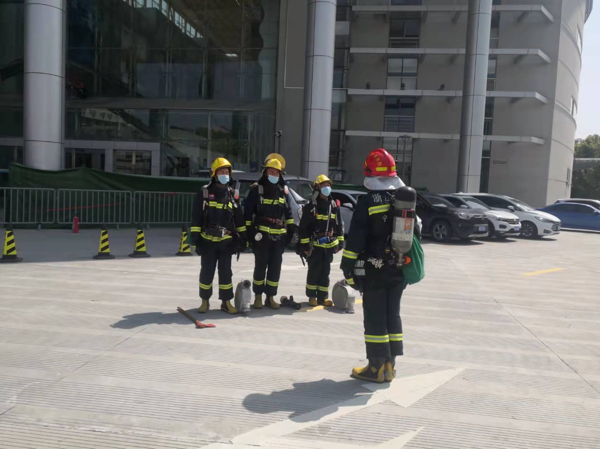 微软开发虚拟游泳训练设备运动员可参与虚拟比赛
