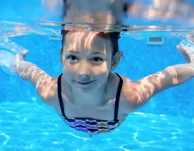 游泳技巧全攻略:日常提升表现必备指南(图1)