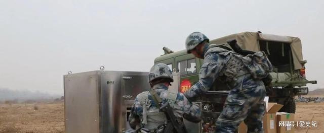 日本人神评解放军伙食:这是亚洲的意军吧?吃这么好还能打仗吗?(图2)