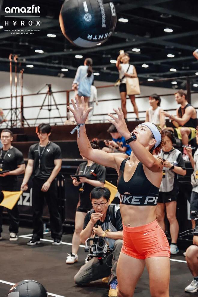 这块手表知道她每一分努力的答案(图2)