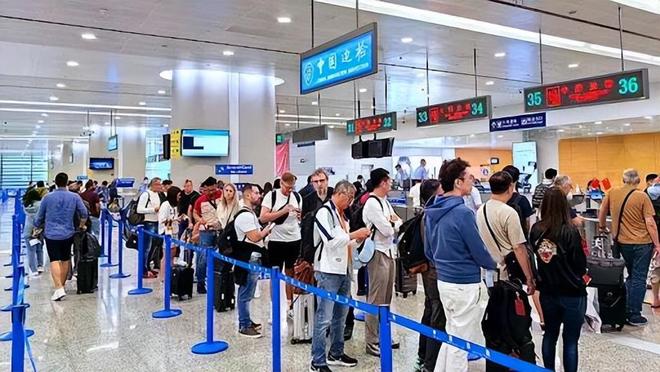 国籍严查打响第一枪!华人被拦机场“双面人”中国坚决不要!(图2)