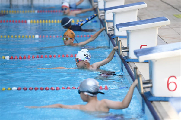 游泳活动 “全民健身•泳动丰台”游泳竞技趣味赛成功举办(图1) 游泳活动 “全民健身•泳动丰台”游泳竞技趣味赛成功举办