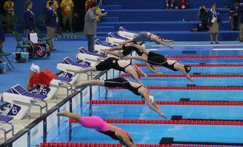 揭秘：四大游泳项目背后的故事与技巧